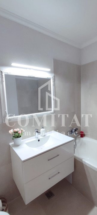 Apartament 3 camere | 66mp | Teilor