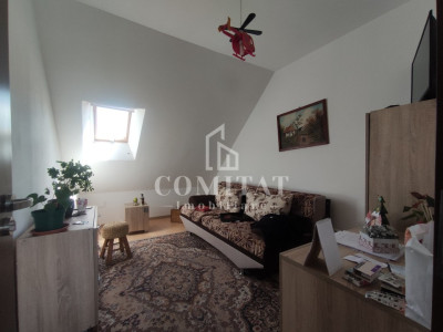 Apartament 4 camere | Mansarda | Zona Cetatii