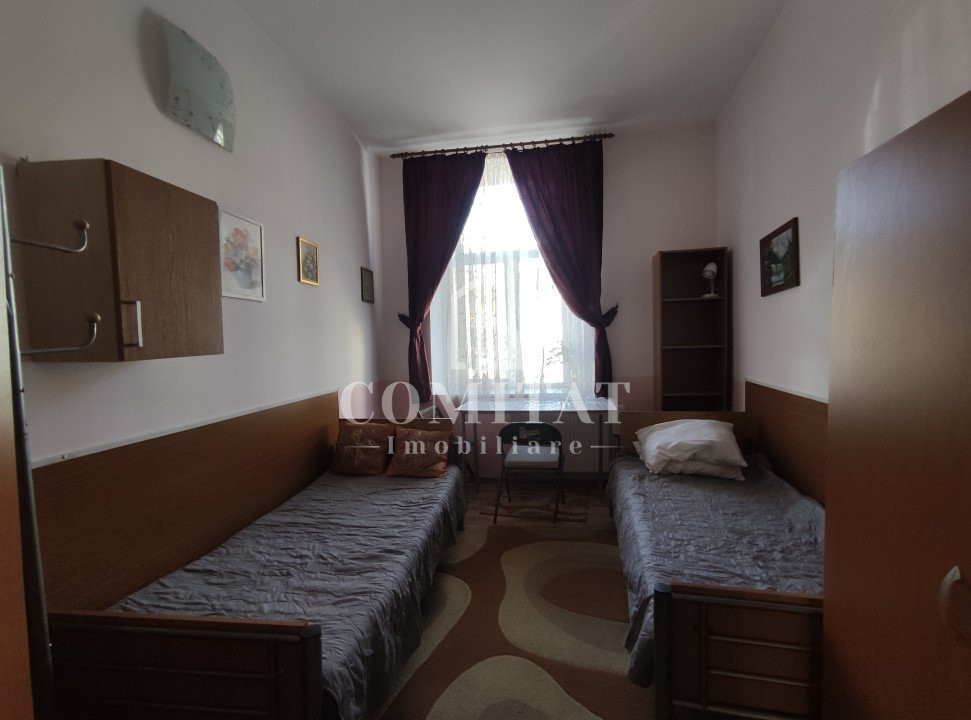 Apartament la casă  | curte comună | Zona Centrală |