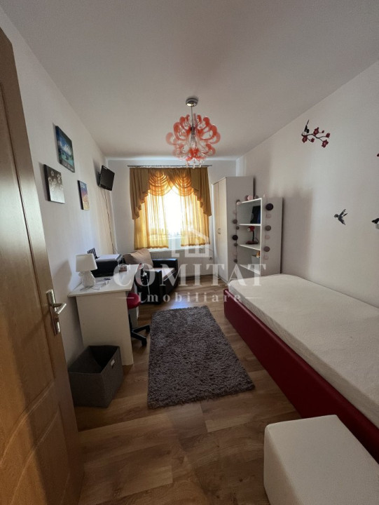 Apartament superb cu 4 camere | Florilor