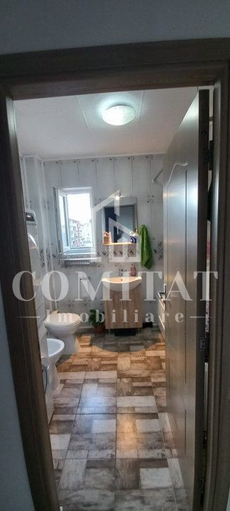 3 Camere| Decomandate| Curte comuna 