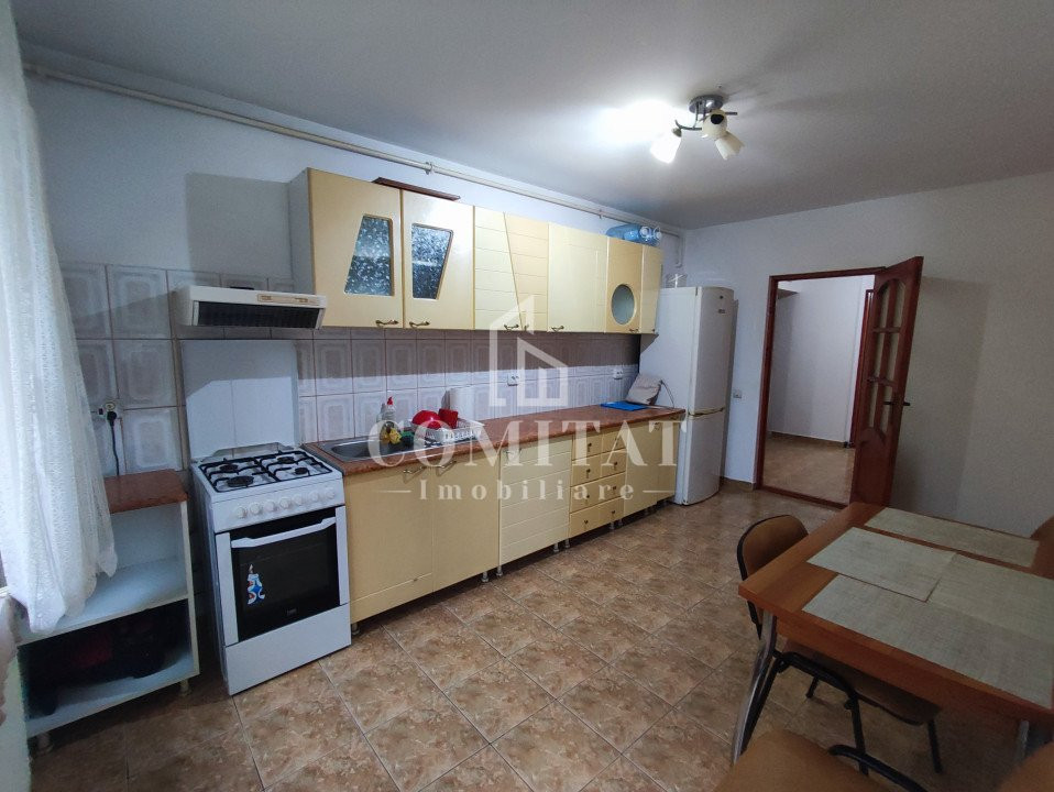 Apartament 3 camere | suprafața generoasă | etaj 1 | Zorilor 