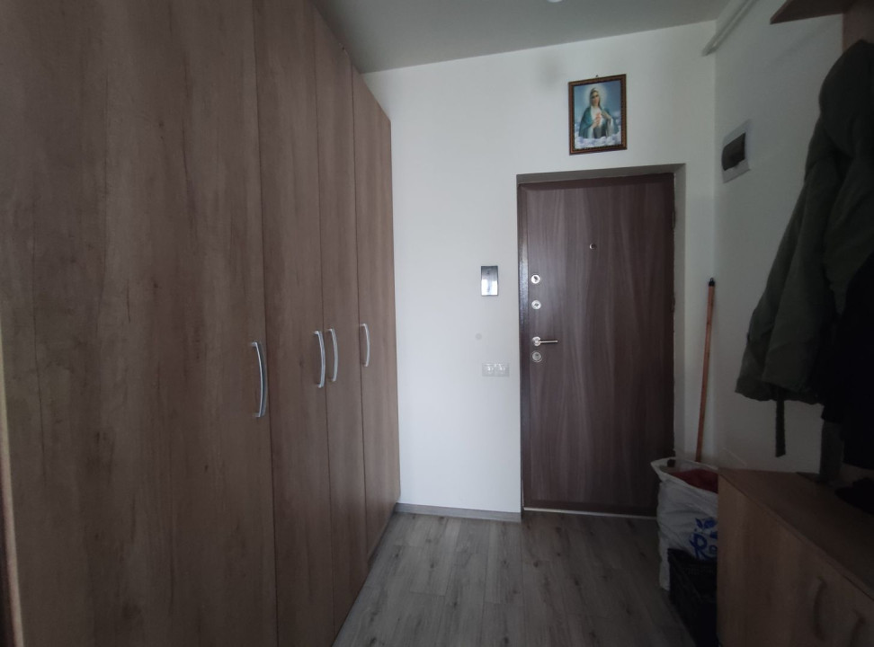 Apartament de vanzare | 3 camere | Zona Sesul de Sus