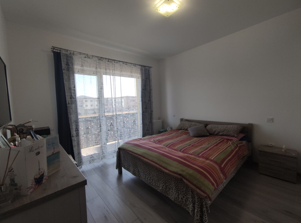 Apartament de vanzare | 3 camere | Zona Sesul de Sus