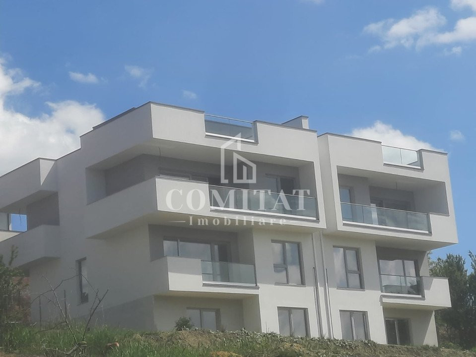 Casă tip duplex în zonă cu panoramă a cartierului Borhanci