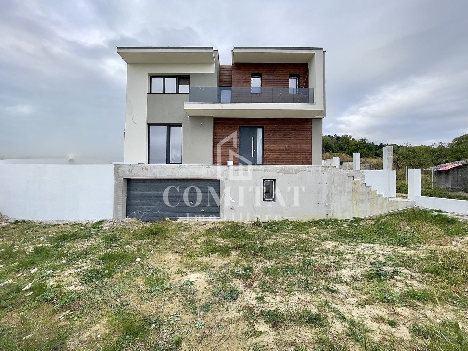 Casa individuală| panoramă | 930 teren | zonă de case și vile