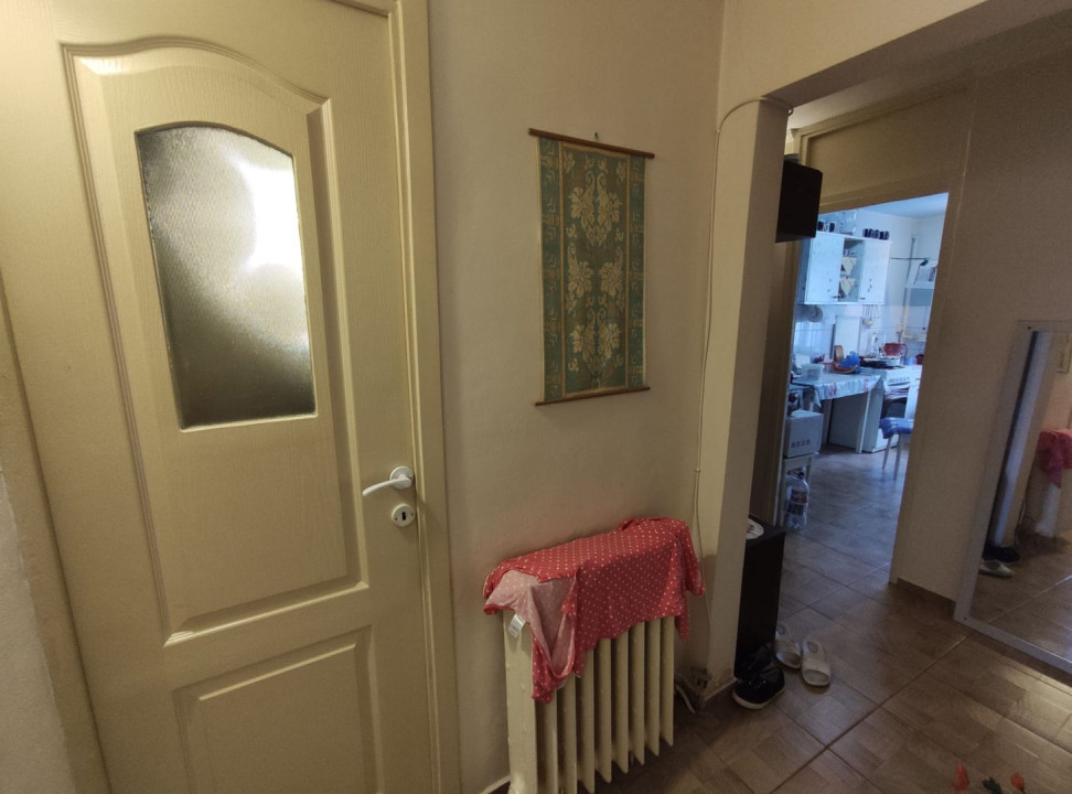 Apartament spațios cu 3 camere, zona străzii Răsăritului