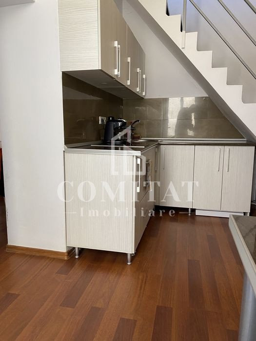 Apartament pe două niveluri, 2 camere, zona Ultracentrală