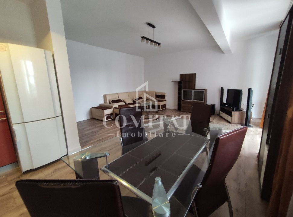 Apartament 3 camere | zona FSEGA